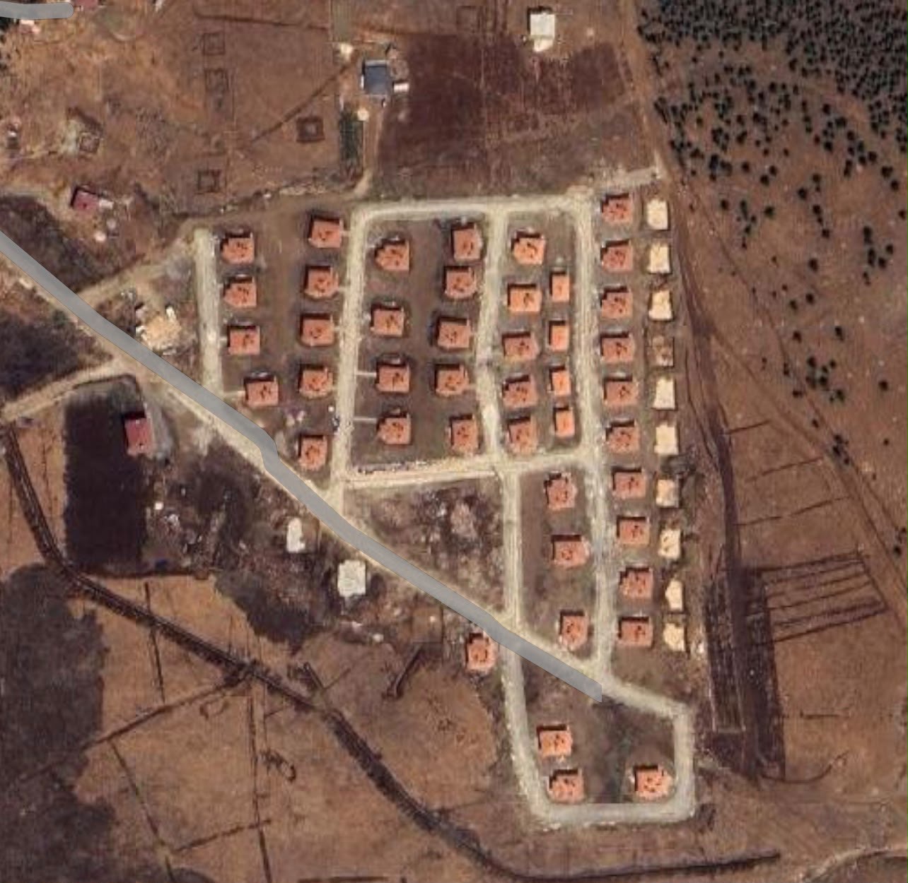 GÖZLÜHÖYÜK 43 KÖY EVİ + 14 AHIR YAPIM İŞİ